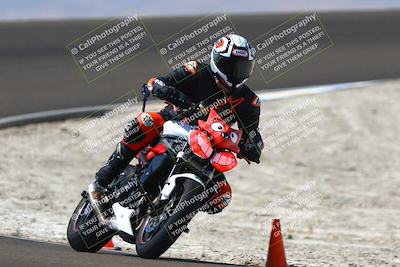 media/Sep-21-2025-TrackDaz (Sun) [[277c75b276]]/C Group/1240pm (Turn 2)/